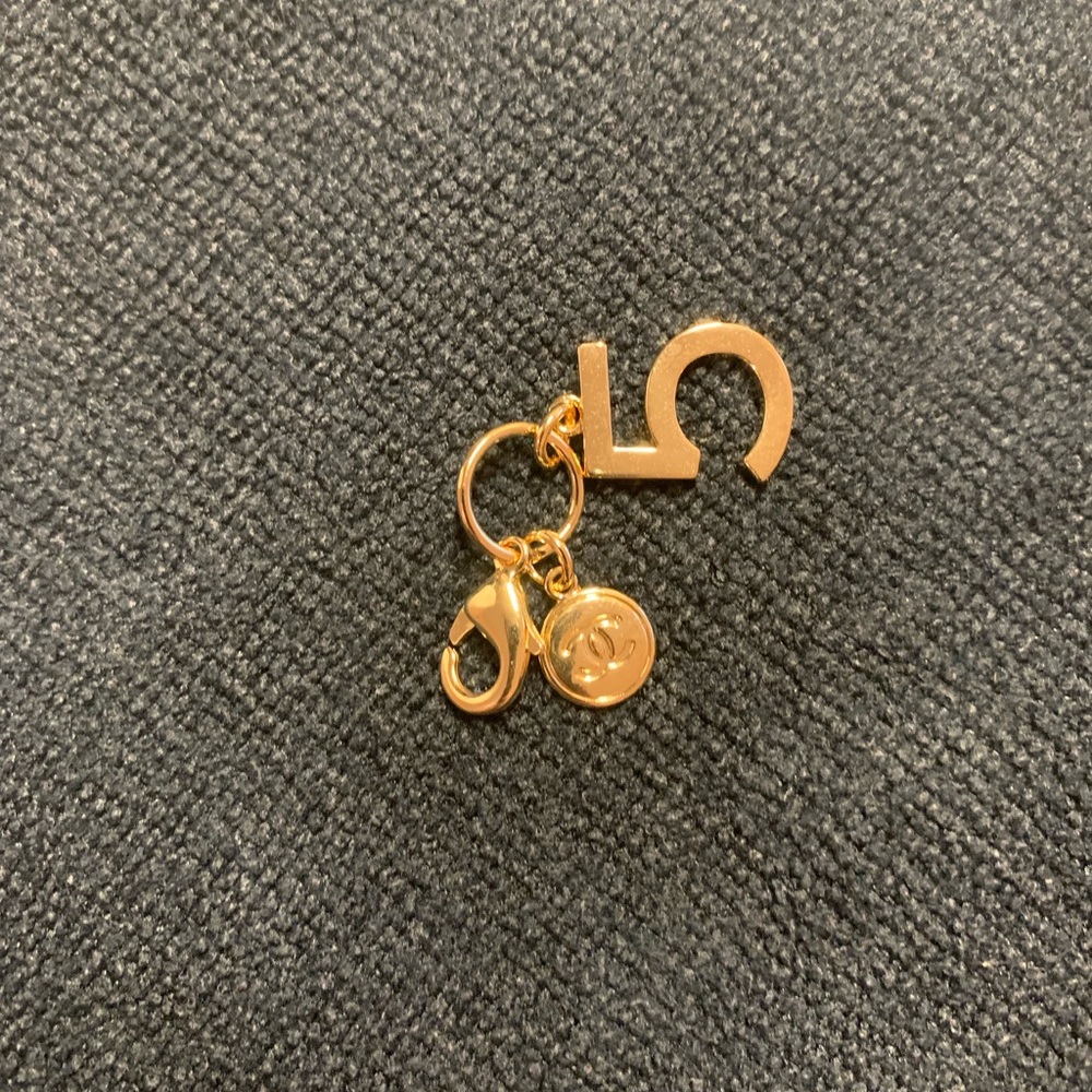 Chanel N5 Logo - Limited Edition Golden Charm 2023